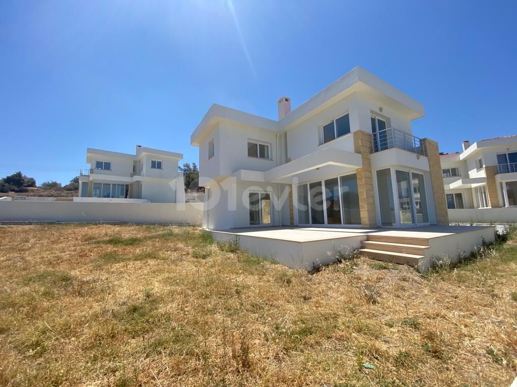 3+1 Magnificent Mountain And Sea View Villa For Sale In Yeşiltepe, Kyrenia ** 