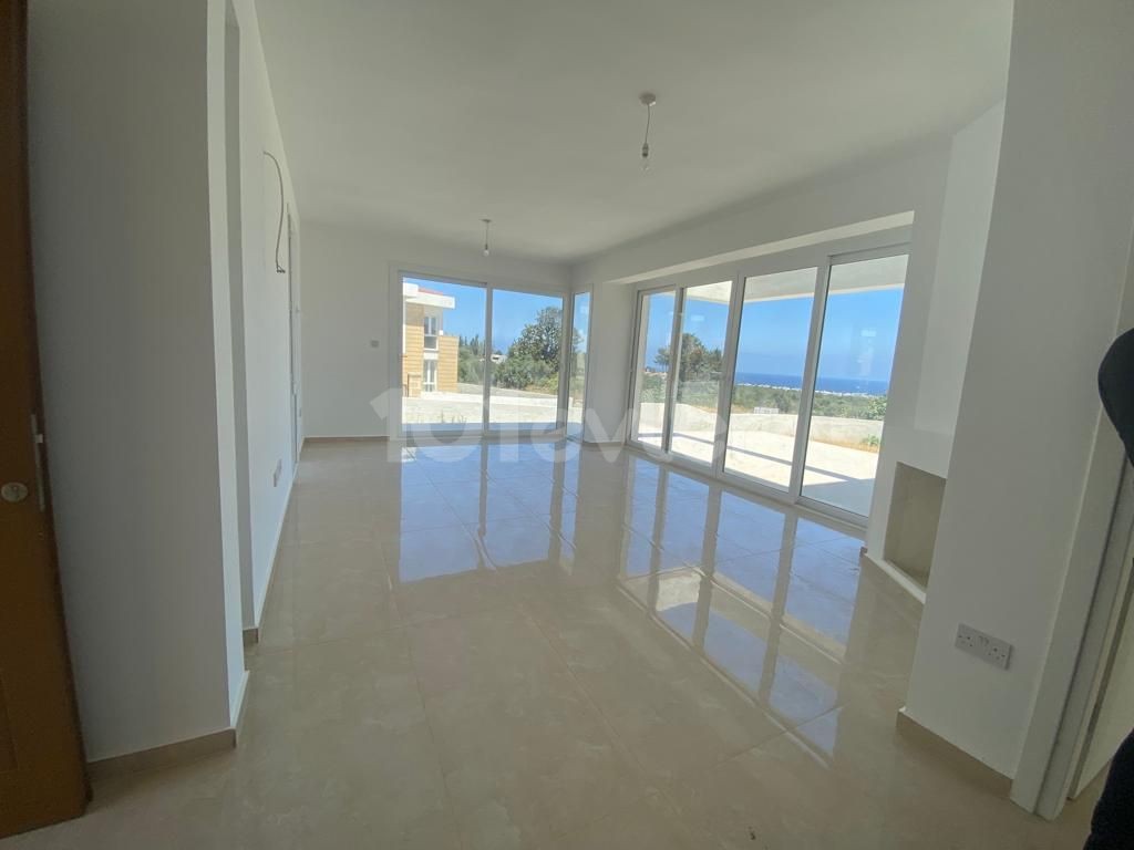 3+1 Magnificent Mountain And Sea View Villa For Sale In Yeşiltepe, Kyrenia ** 