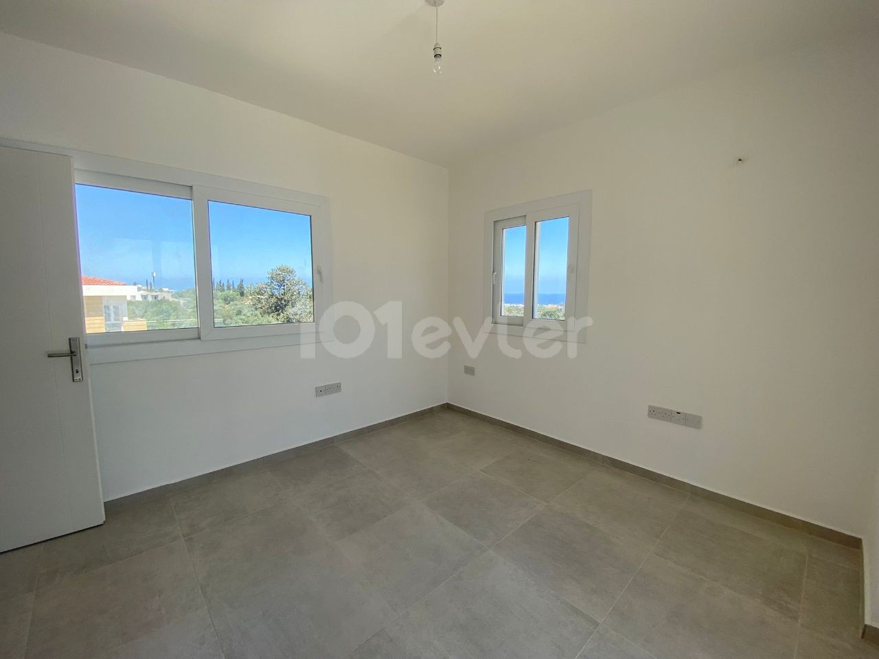 GİRNE YEŞİLTEPE'DE  SATILIK  3+1 MODERN SIFIR VİLLA