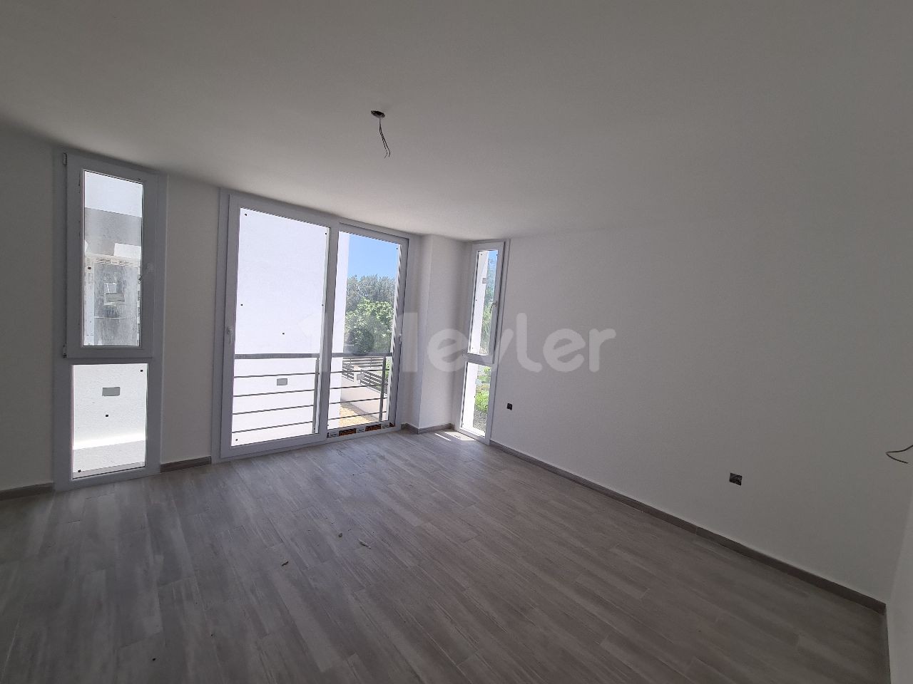 3+1 Villa Zum Verkauf In Kyrenia Karaoglanoglu / Türkische Kochanli Villa ** 