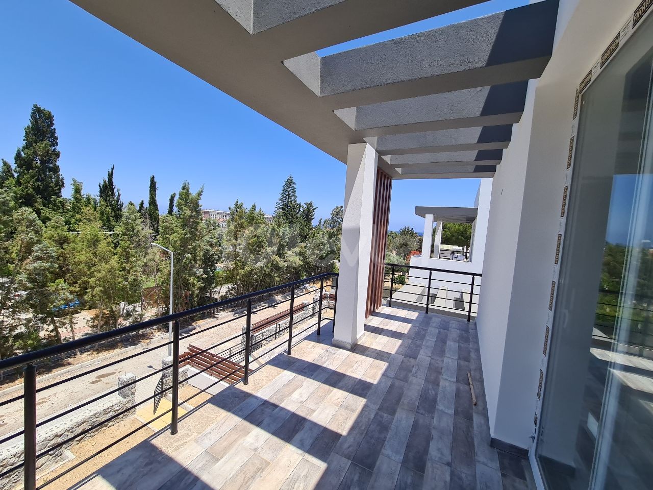 3+1 Villa Zum Verkauf In Kyrenia Karaoglanoglu / Türkische Kochanli Villa ** 