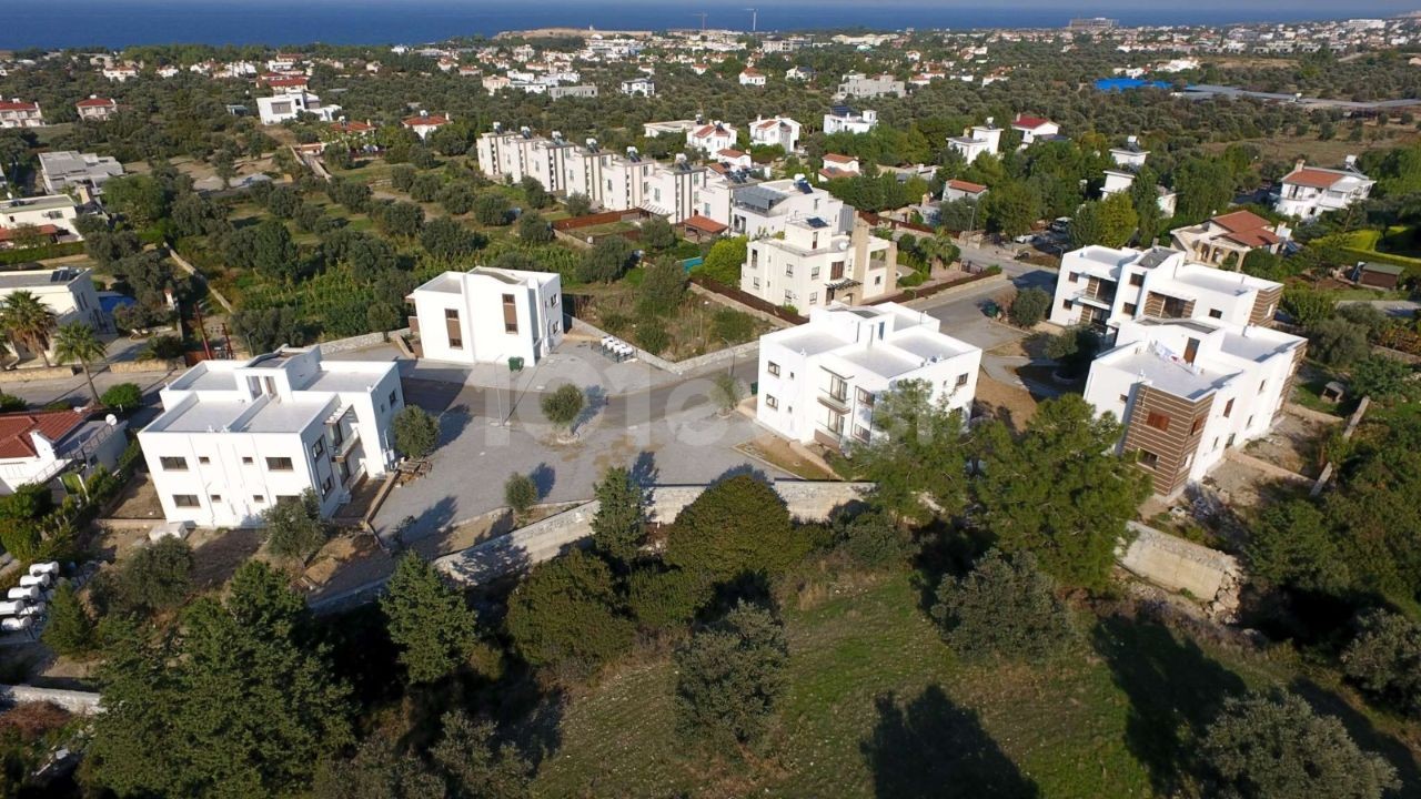 1 + 1 Apartment for Sale in Kyrenia Ozankoy ** 