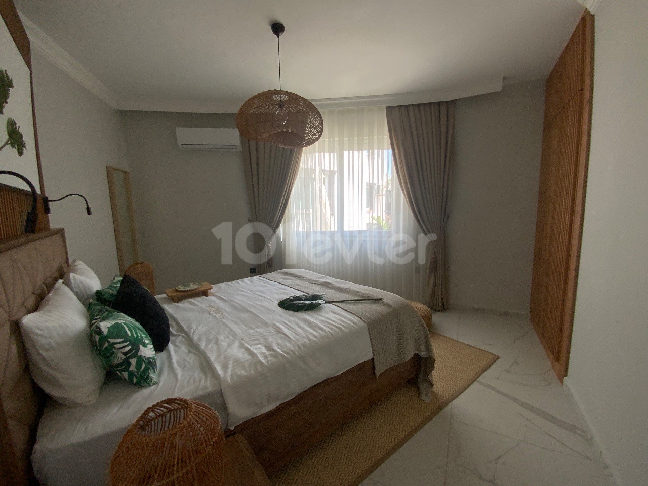 Kıbrıs Girne Karaoğlanoğlu Lüx Havuzlu Kompleks Kiralık 1+1 Daireler