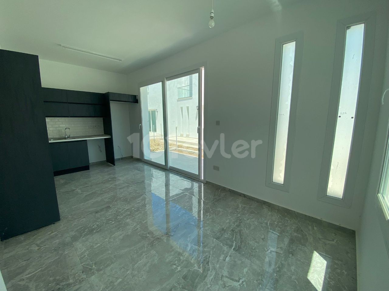 KIBRIS GİRNE KARŞIYAKA'DA SATILIK 2+1 TOWN HOUSE