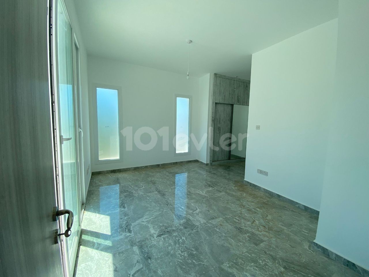 KIBRIS GİRNE KARŞIYAKA'DA SATILIK 2+1 TOWN HOUSE