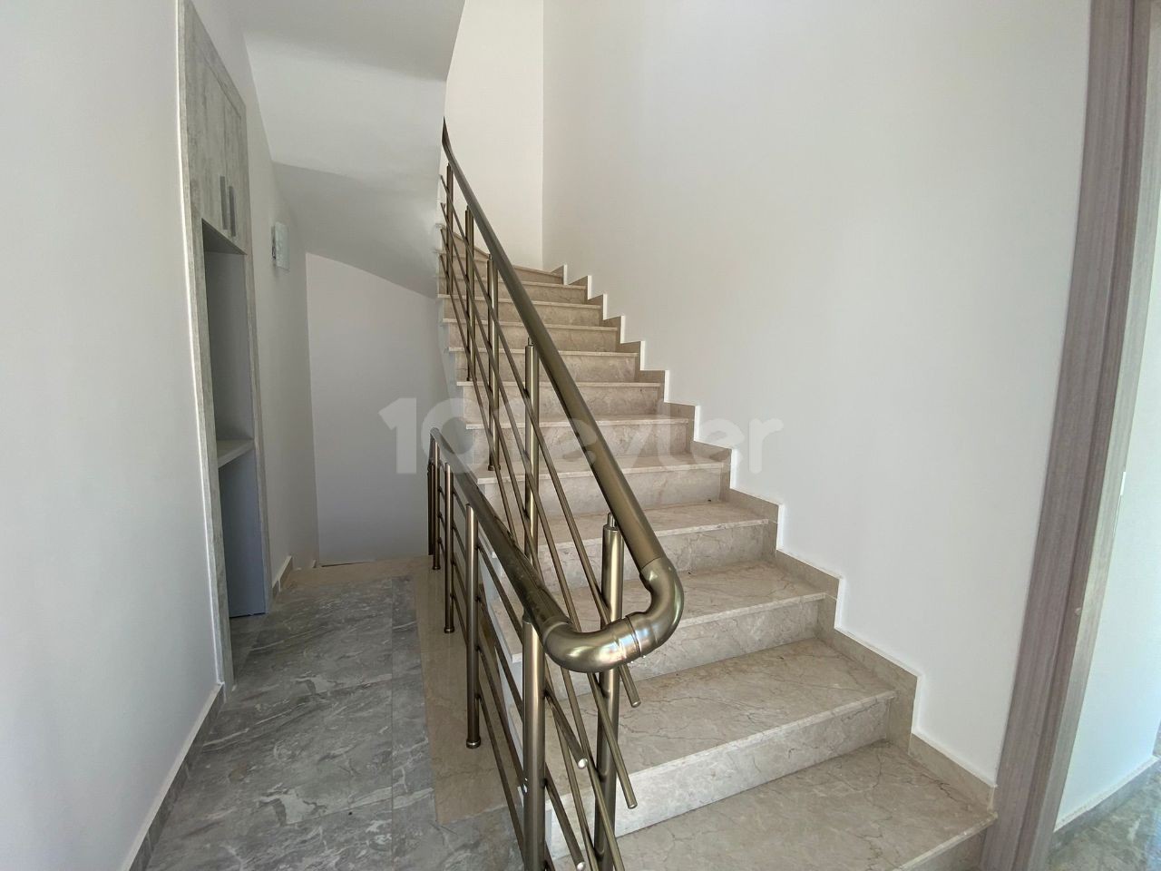 KIBRIS GİRNE KARŞIYAKA'DA SATILIK 2+1 TOWN HOUSE