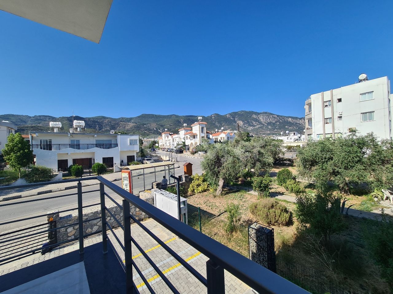 Neu fertiggestellte 2+1 Wohnung in Zypern Kyrenia Alsancak mit Pool ** 