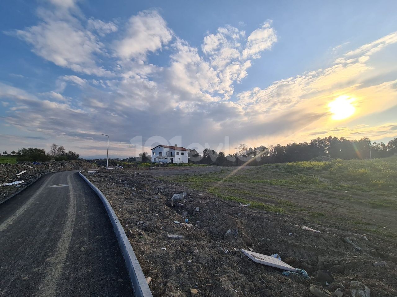 TÜRKISCHSTÄMMIGE GRUNDSTÜCKE ZUM VERKAUF IN ZYPERN KYRENIA BOSPORUS ** 