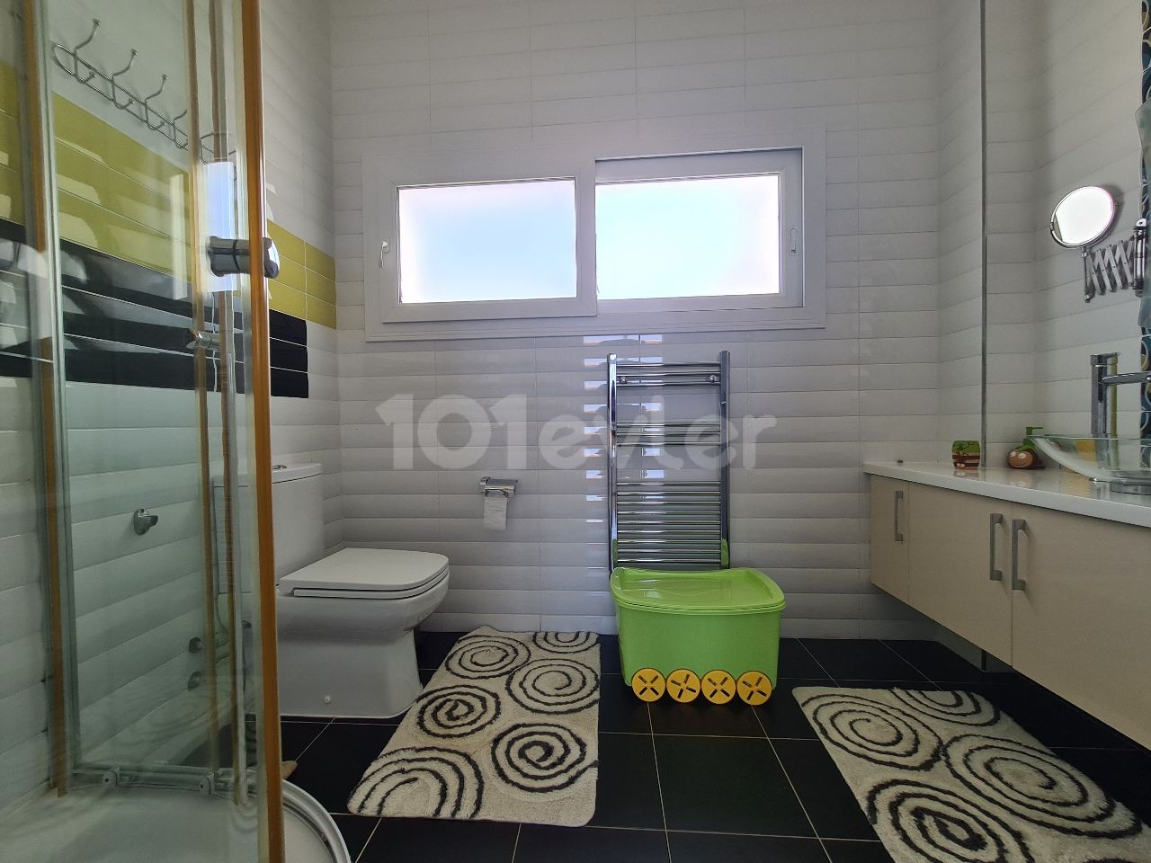 Kıbrıs Girne Çatalköy'de Satılık 4+1 Lux Villa