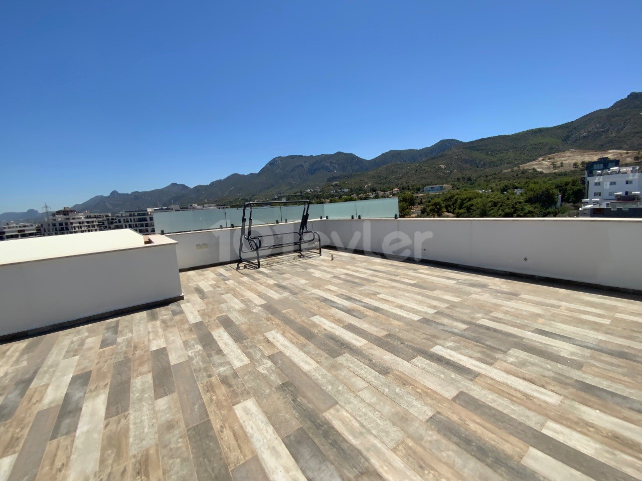 2+1 Penthouse Mit Meerblick Zu Vermieten In Kyrenia Stadtzentrum ** 