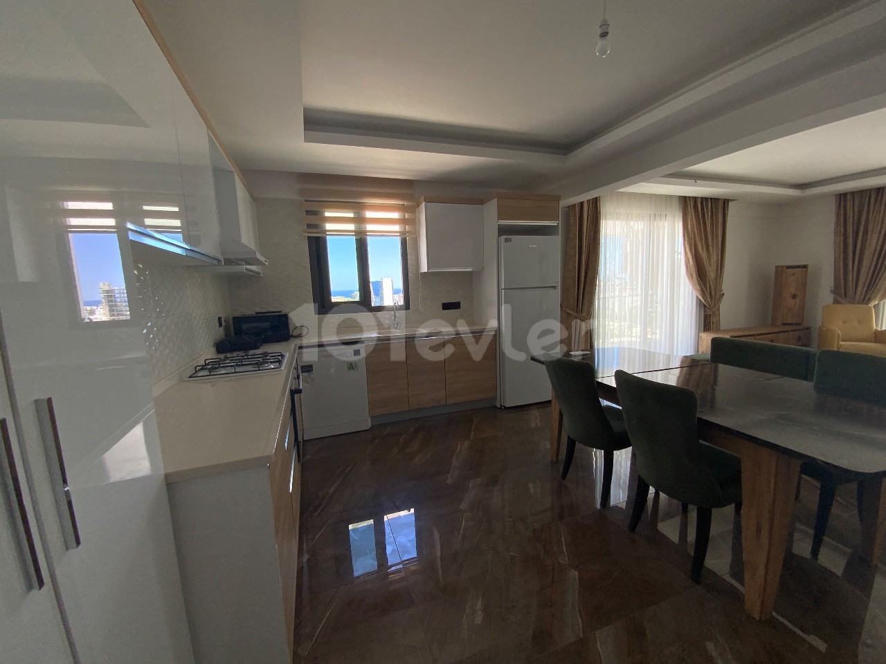 2+1 Penthouse Mit Meerblick Zu Vermieten In Kyrenia Stadtzentrum ** 