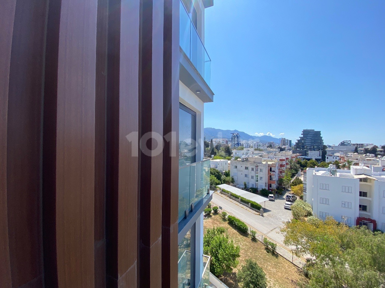 2 + 1 Apartment with Sea View in Kıbrıs Kyrenia Central For Sale in Türk Kocanlı Kapanmaz ** 