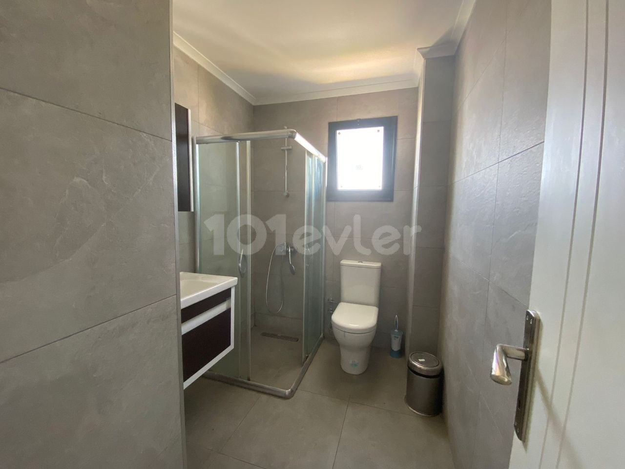 Kıbrıs Girne Merkez'de kiralık lüks 2+1 daire