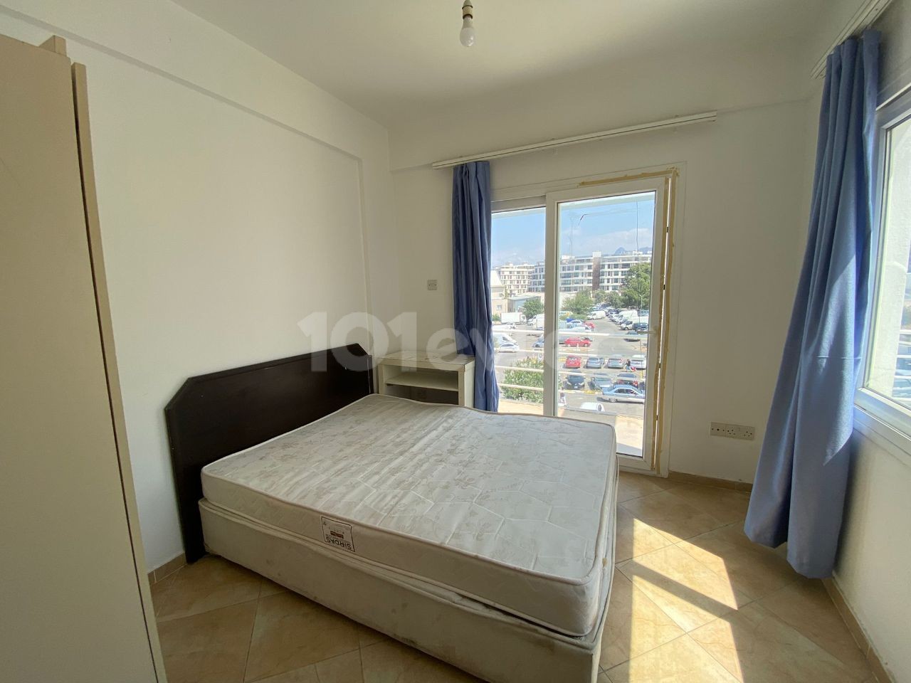 Kyrenia Central 2 + 1 Furnished Apartment For Rent ** 