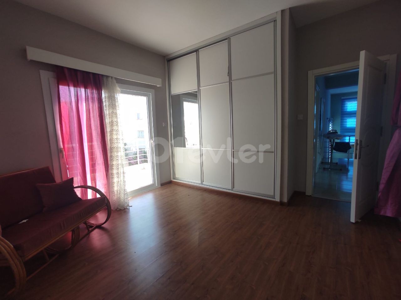 Fully Furnished 4 + 1 Villa for Rent in Cyprus Nicosia Gönyelide... ** 