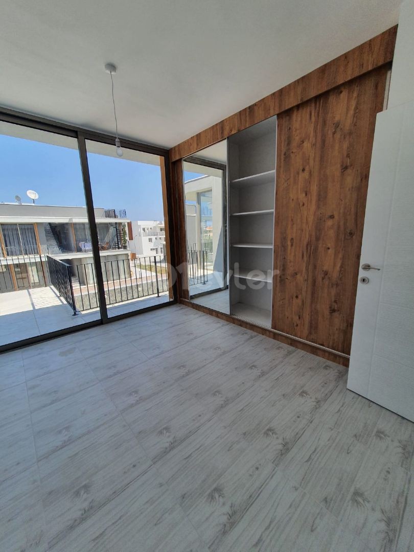 1 + 1 APARTMENT WITH TERRACE WITH SHARED POOL IN ALSANCAK ** 