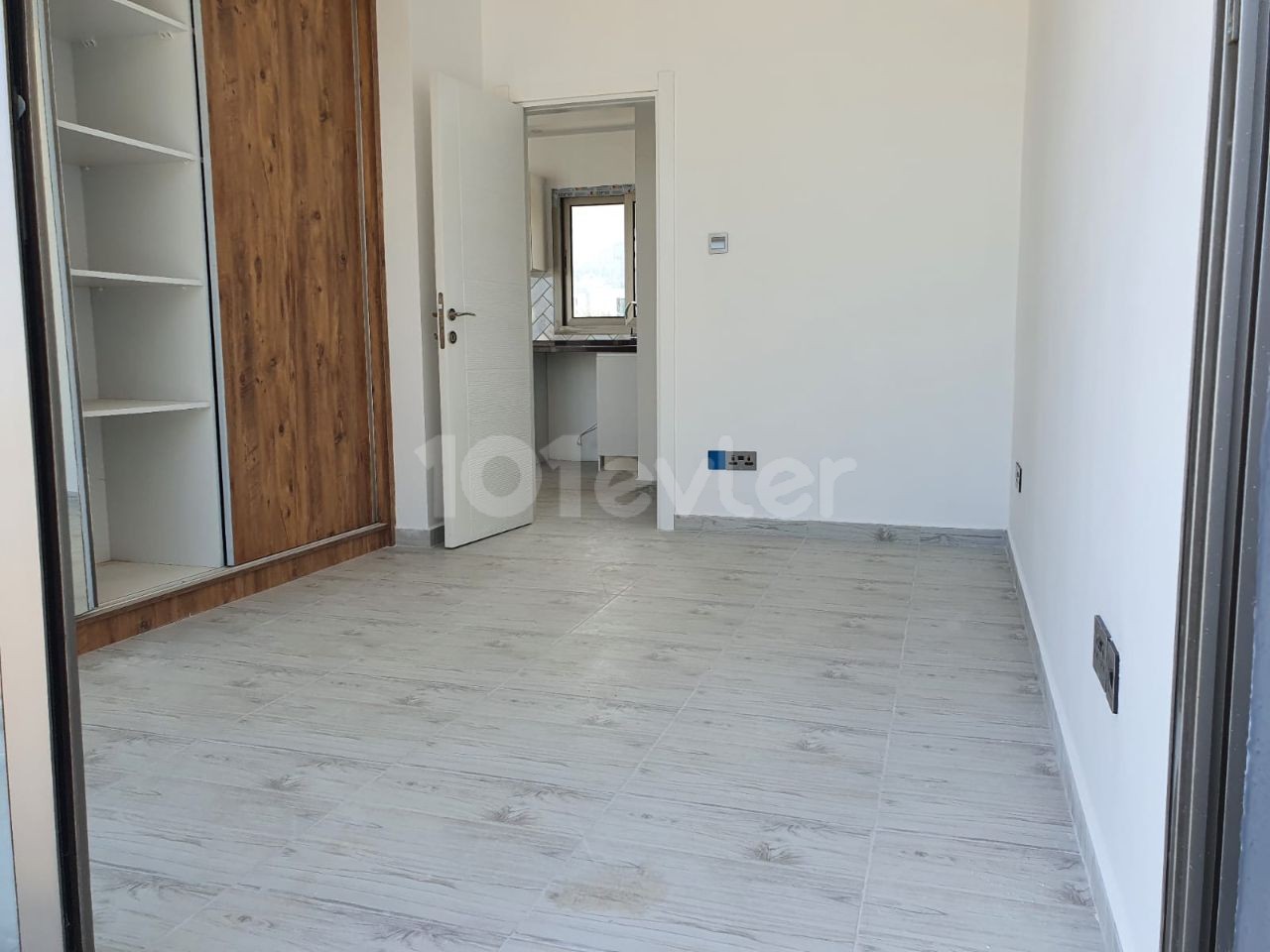 1 + 1 APARTMENT WITH TERRACE WITH SHARED POOL IN ALSANCAK ** 