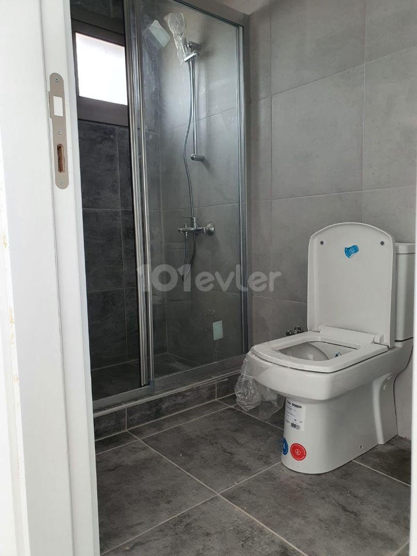 ALSANCAK'DA ORTAK HAVUZLU TERASLI 1+1 DAİRE