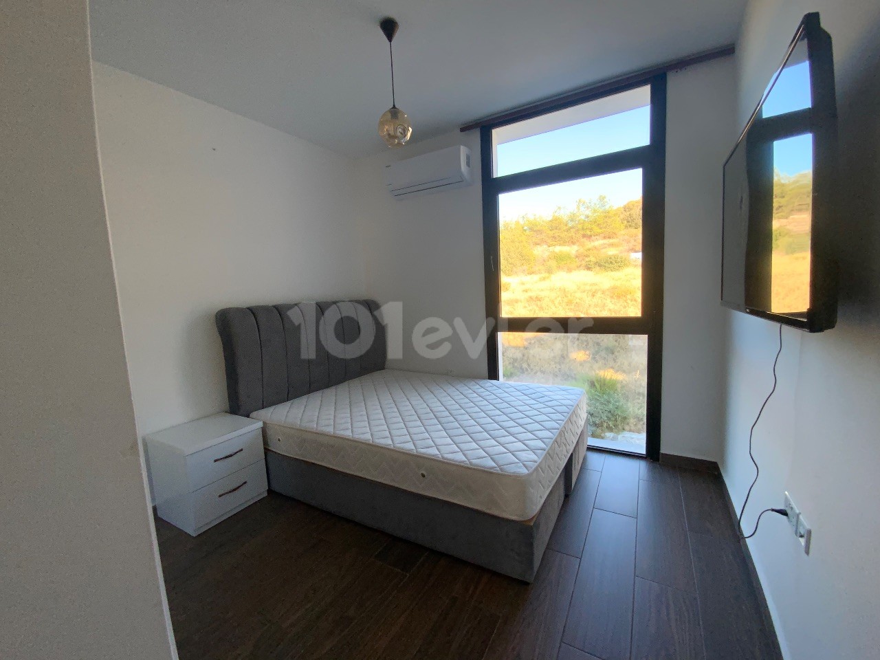 2+1 WOHNUNG MIT POOL ZU VERMIETEN IN ZYPERN KYRENIA BELLAPAIS ** 