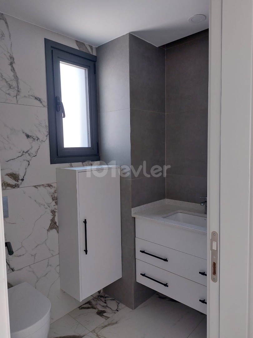 Kıbrıs Girne Çatalköy Satılık Modern 3+1 Villa