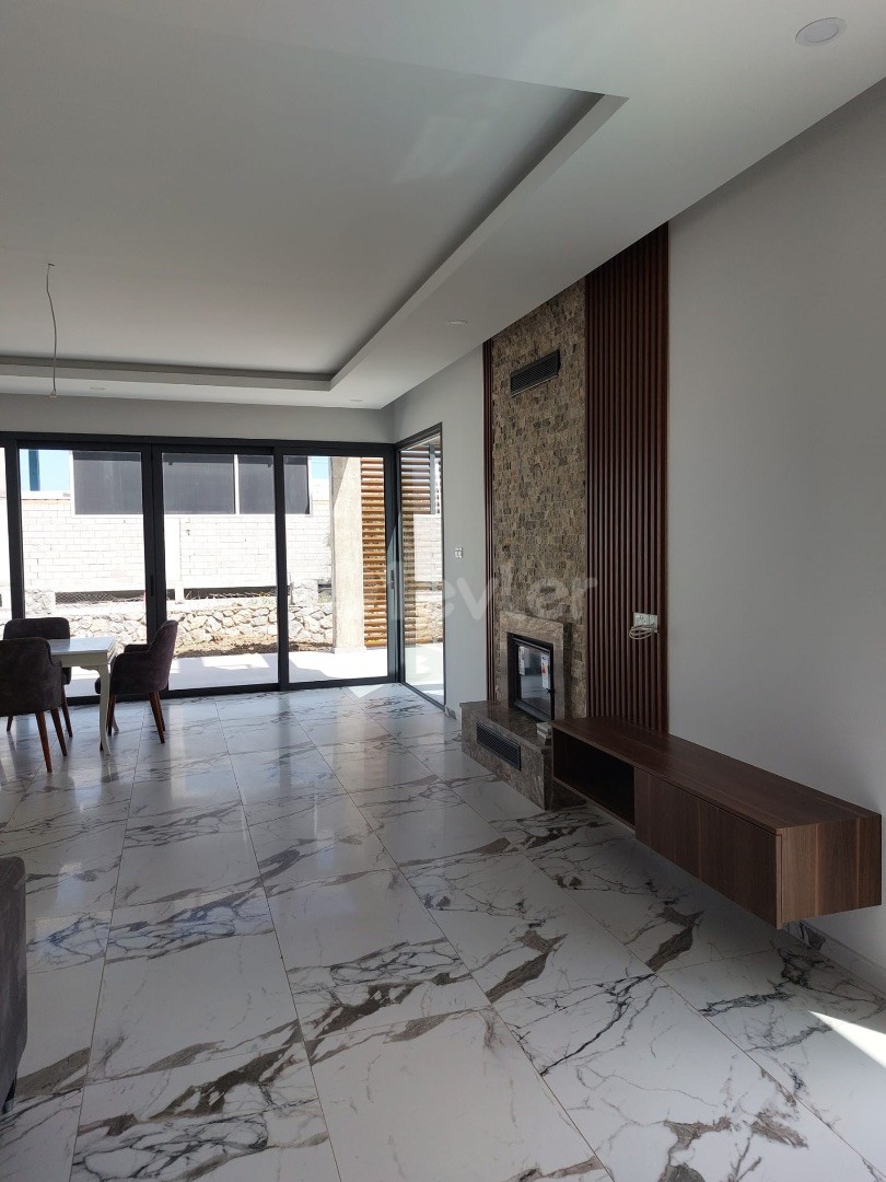 Kıbrıs Girne Çatalköy Satılık Modern 3+1 Villa