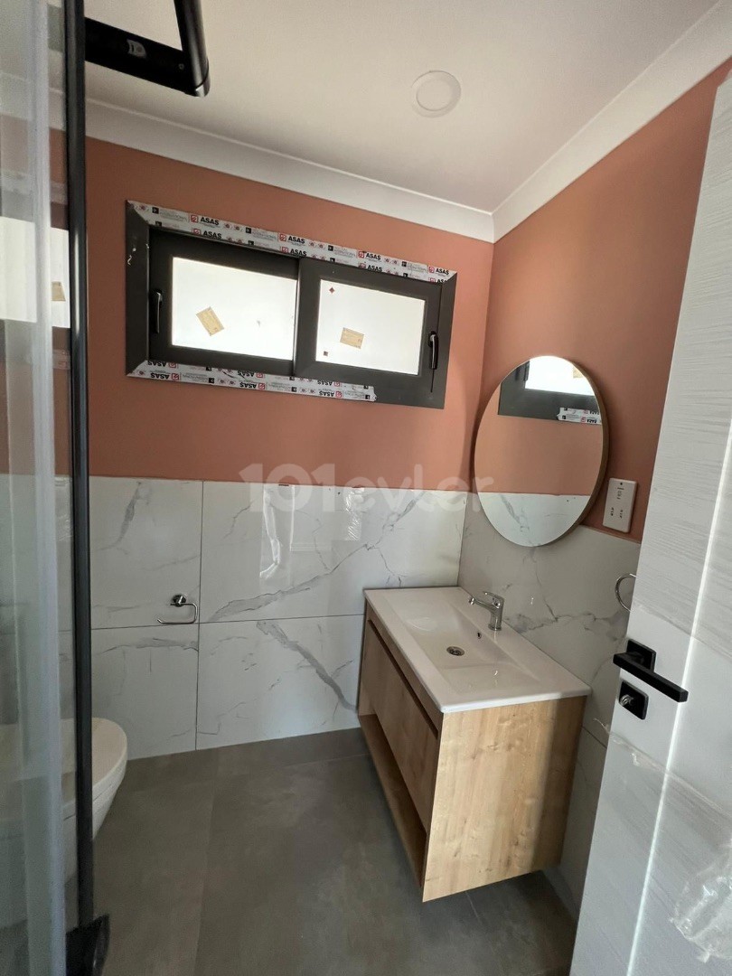 Kıbrıs Girne Edremit Kapanmaz Deniz Manzaralı Satılık Modern 3+1 Villa