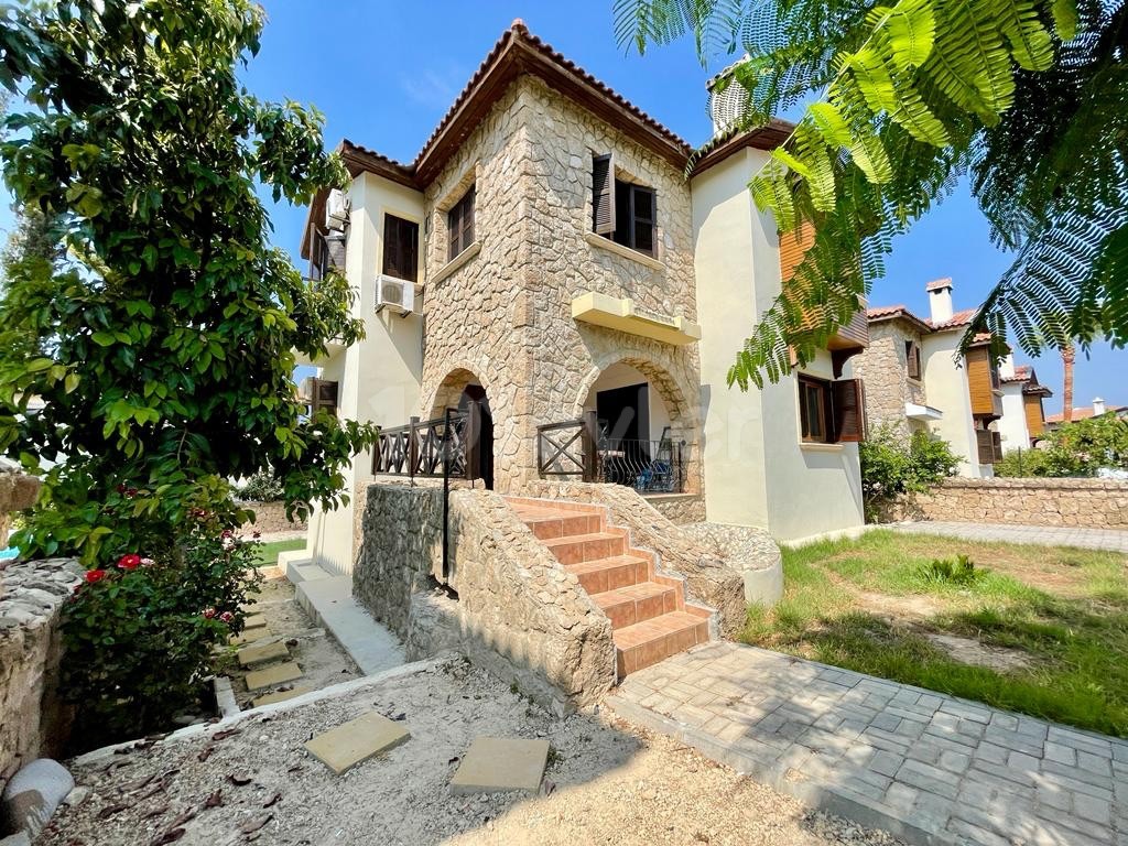 Kıbrıs Girne Çatalköy Satılık Fırsat 3+1 Villa