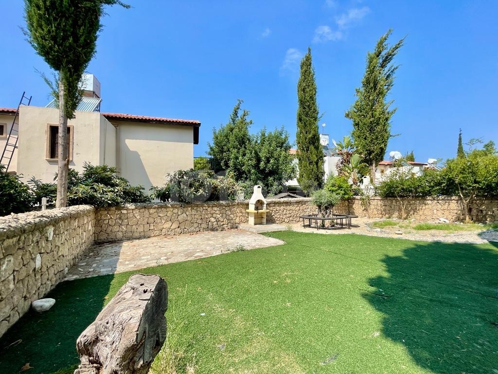 Zypern Kyrenia Chatalköy Zum Verkauf Angebot 3 + 1 Villa ** 