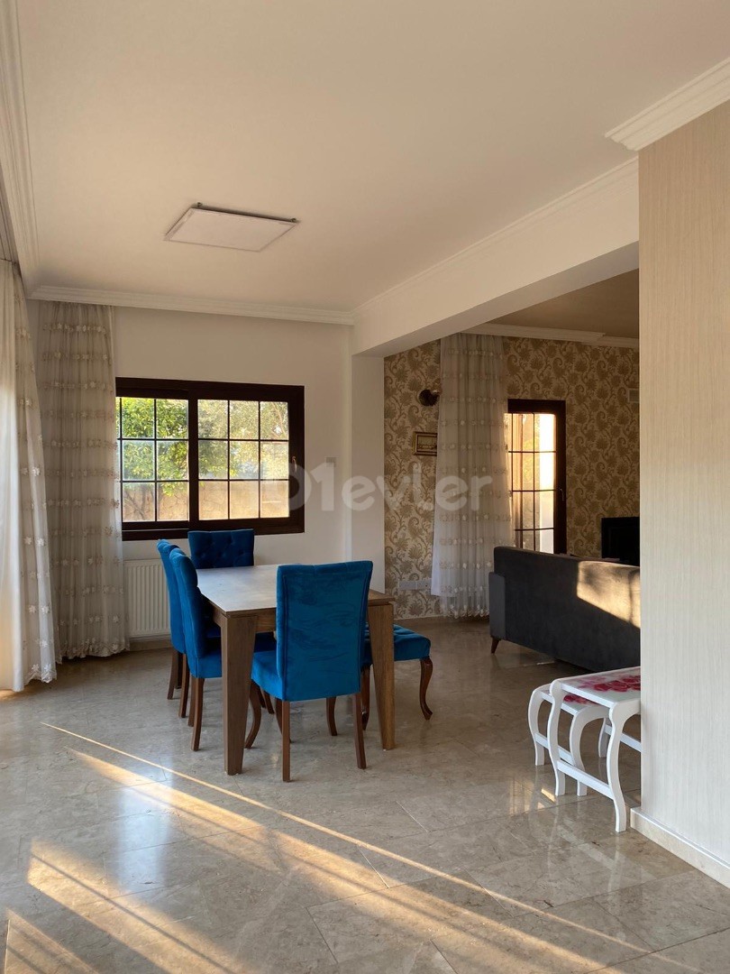 Zypern Kyrenia Bellapais Meerblick Duplex-Villa zu vermieten