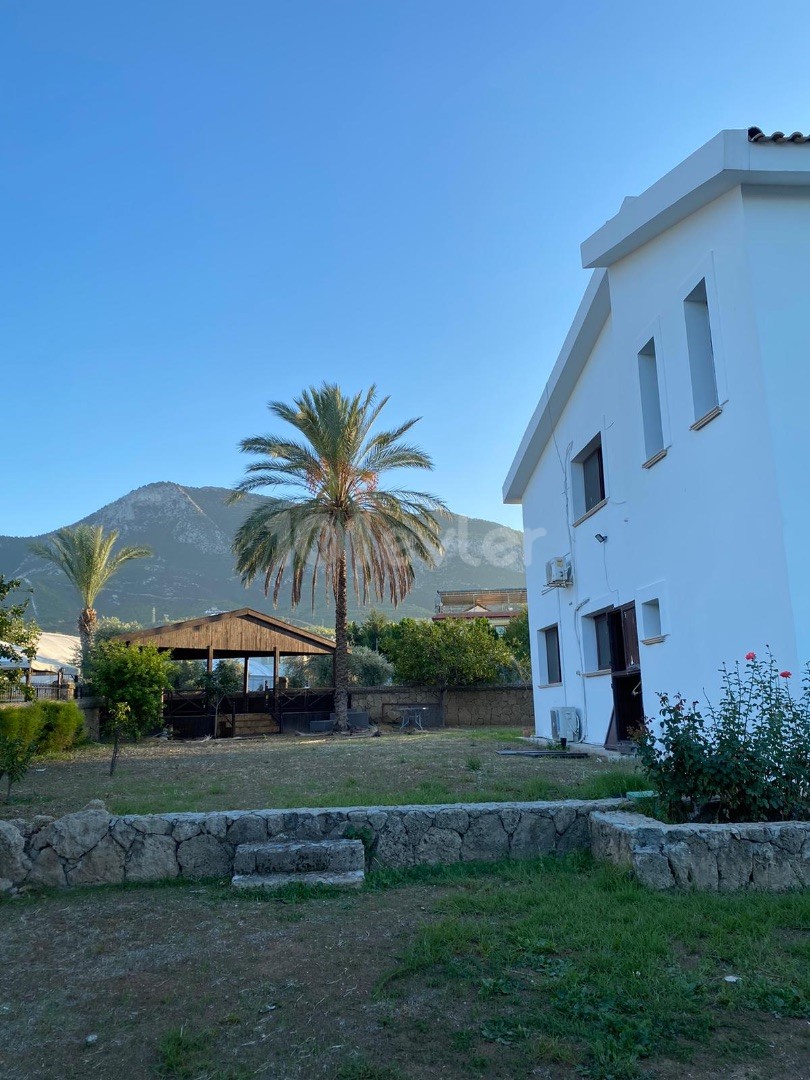 Zypern Kyrenia Bellapais Meerblick Duplex-Villa zu vermieten