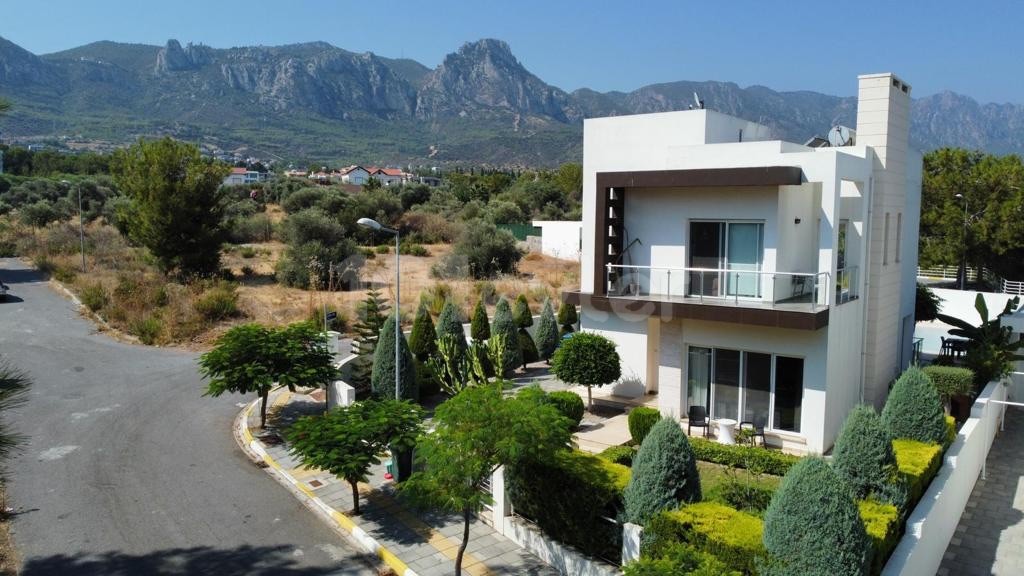 Kıbrıs Girne Zeytinlik Türk Koçan Ultra Lüx 2+1 Villa