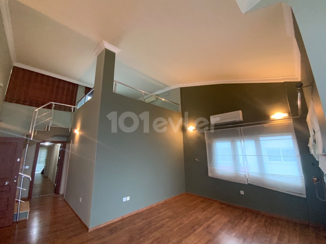 Kıbrıs Girne Denize Sıfır Satılık 3+1 Penthouse