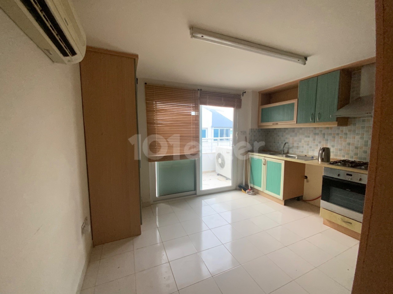 Kıbrıs Girne Denize Sıfır Satılık 3+1 Penthouse