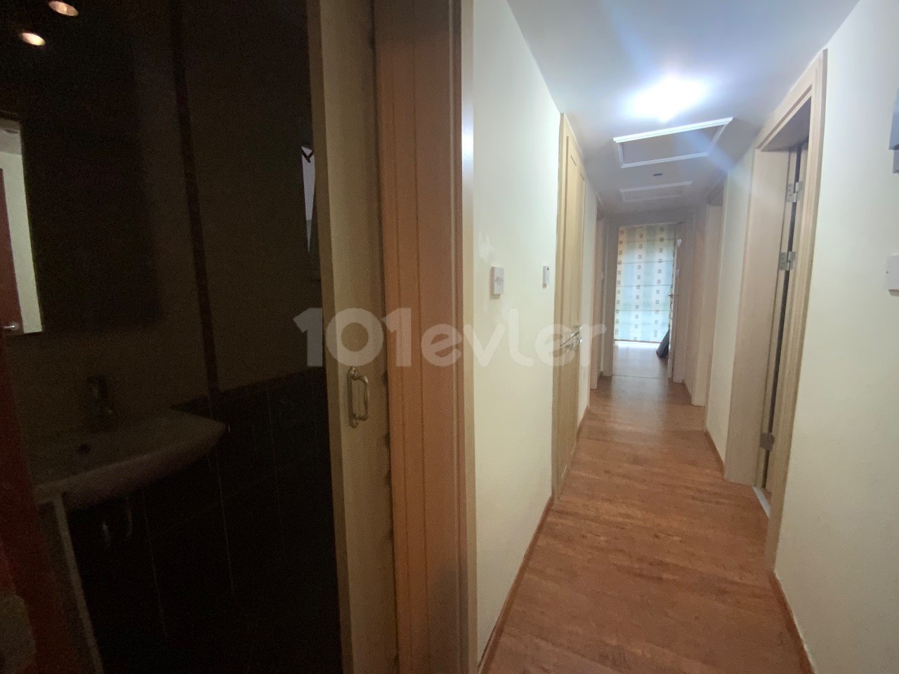 Kıbrıs Girne Denize Sıfır Satılık 3+1 Penthouse