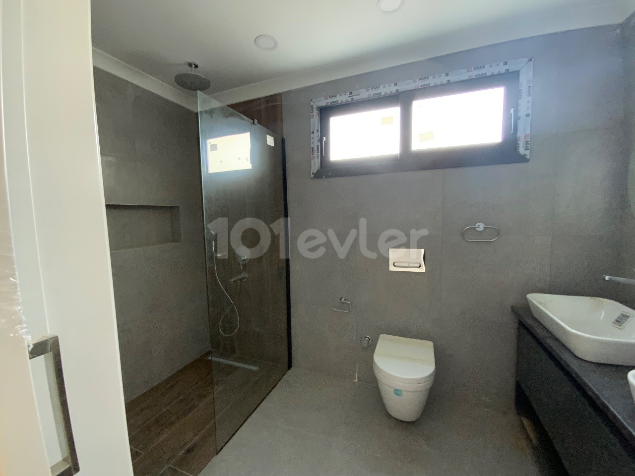 Kıbrıs Girne Edremit Satılık Lüx 3+1 Villa