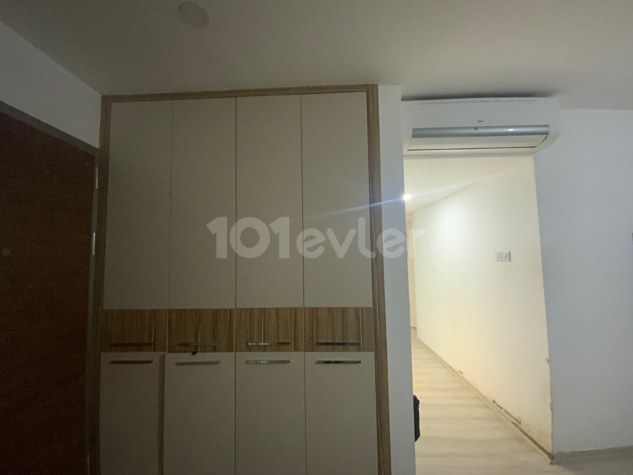 Kıbrıs Girne Merkez Satılık Full Eşyalı 3+1 Daire