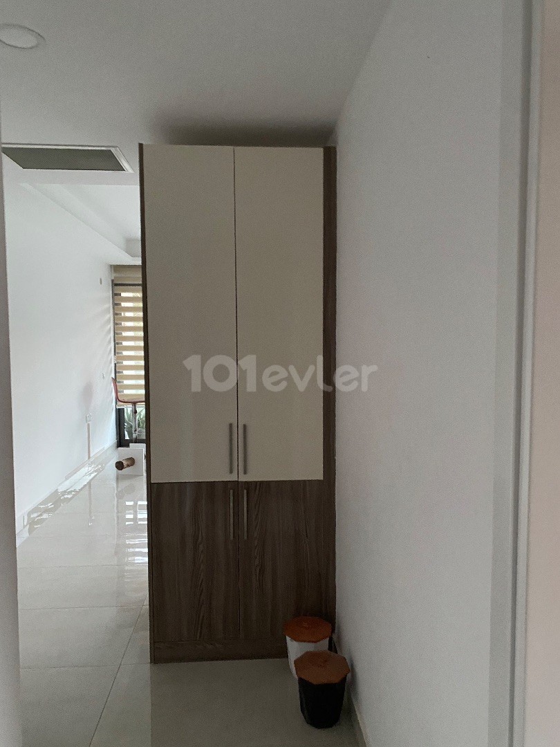 Kıbrıs Girne Merkez Satılık Deniz Manzaralı 3+1 Penthouse 