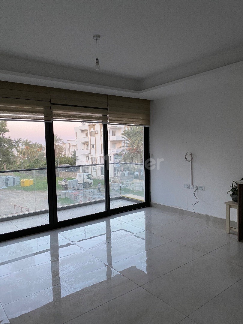 Kıbrıs Girne Merkez Satılık Deniz Manzaralı 3+1 Penthouse 