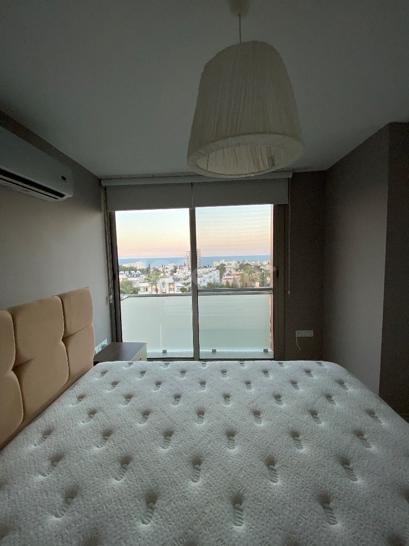 Kıbrıs Girne Merkez Satılık Deniz Manzaralı 3+1 Penthouse 