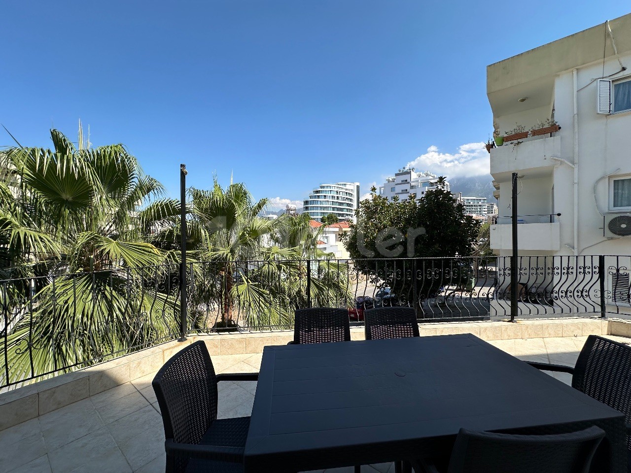 Cyprus Kyrenia Center 3+1 Flat for Rent