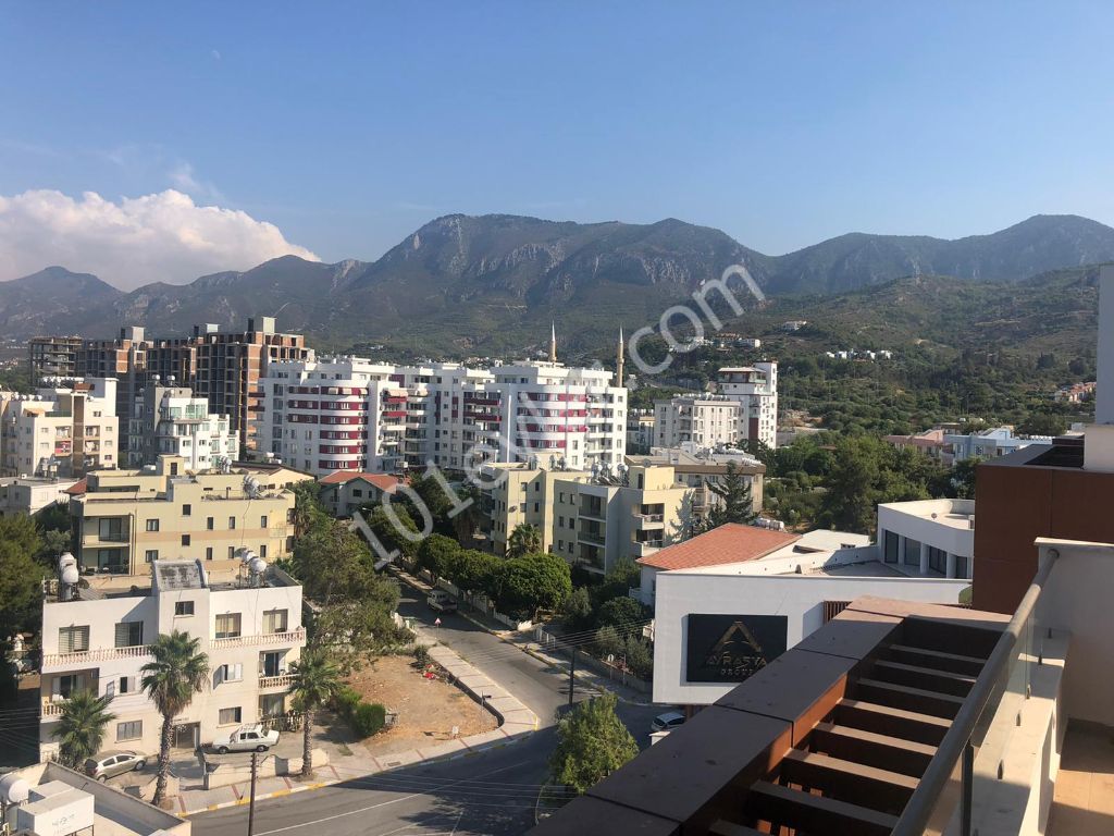 Girne Merkez'de Satılık Penthouse 