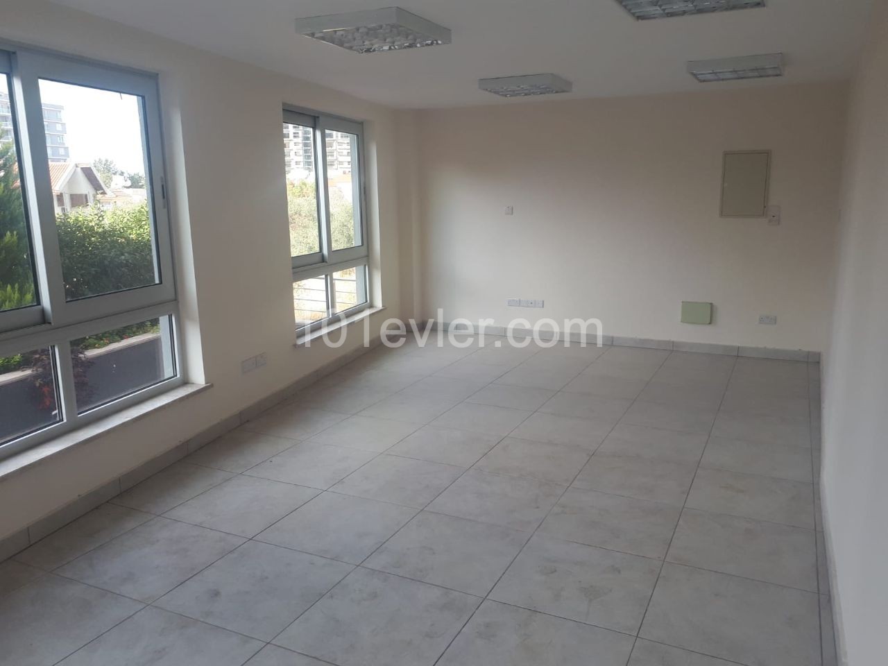 Commercial property for Sale in Girne