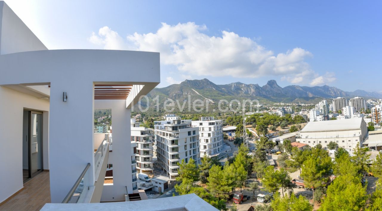 Girne Merkez’de 3+1 Satılık Penthouse Daire