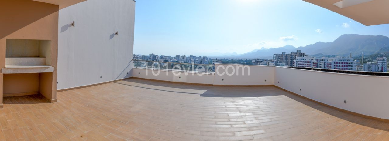 Girne Merkez’de 3+1 Satılık Penthouse Daire