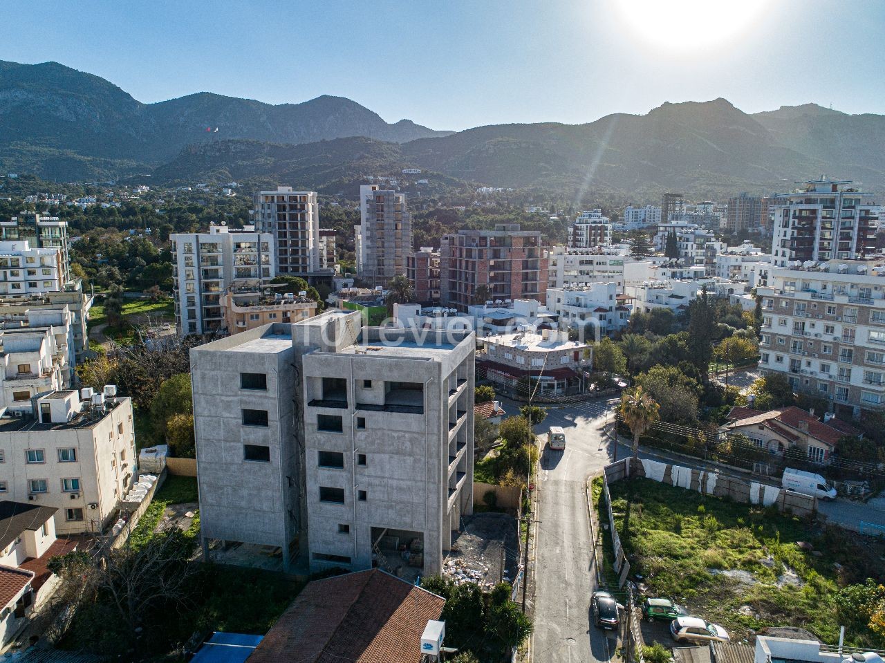 Girne Merkezde Satılık Dükkan