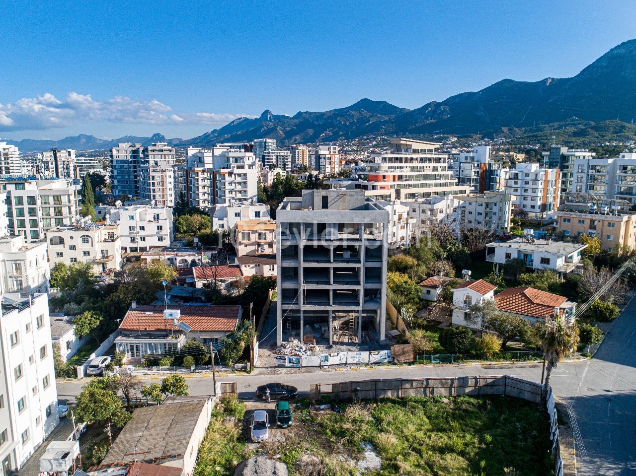 Shop Im Zentrum Von Kyrenia Zu Verkaufen ** 