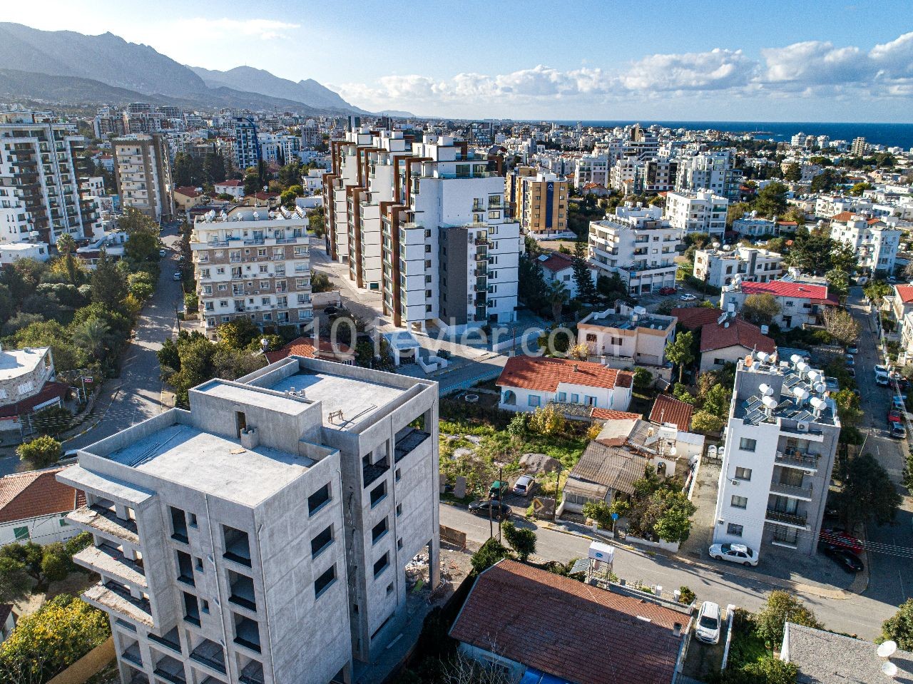 Girne Merkezde Satılık Dükkan