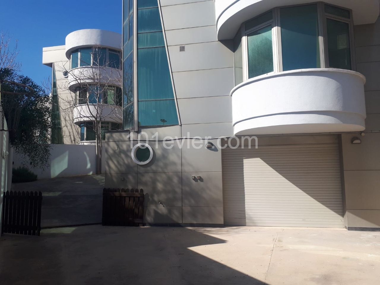  Complete Building for Rent in Kyrenia Center