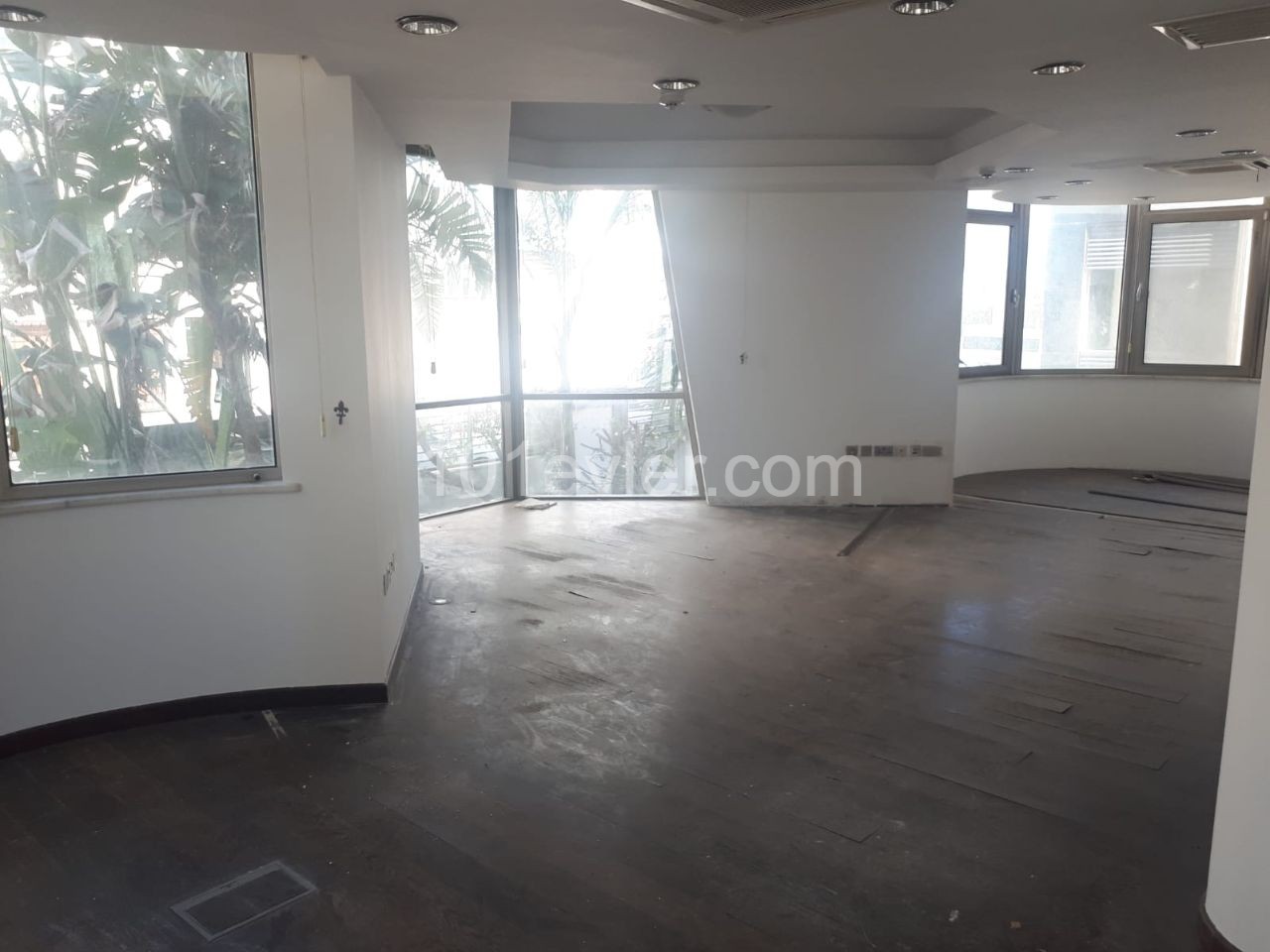  Complete Building for Rent in Kyrenia Center