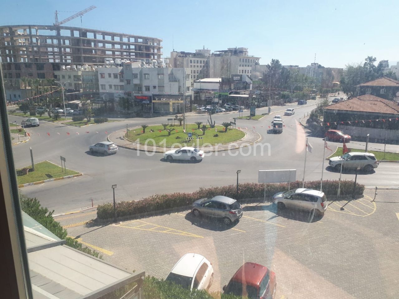 Girne Merkez’de  Kiralık Komple  Bina